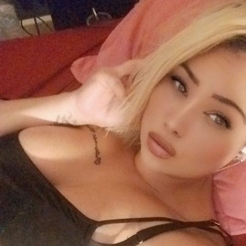 Meet your Posher, Ave